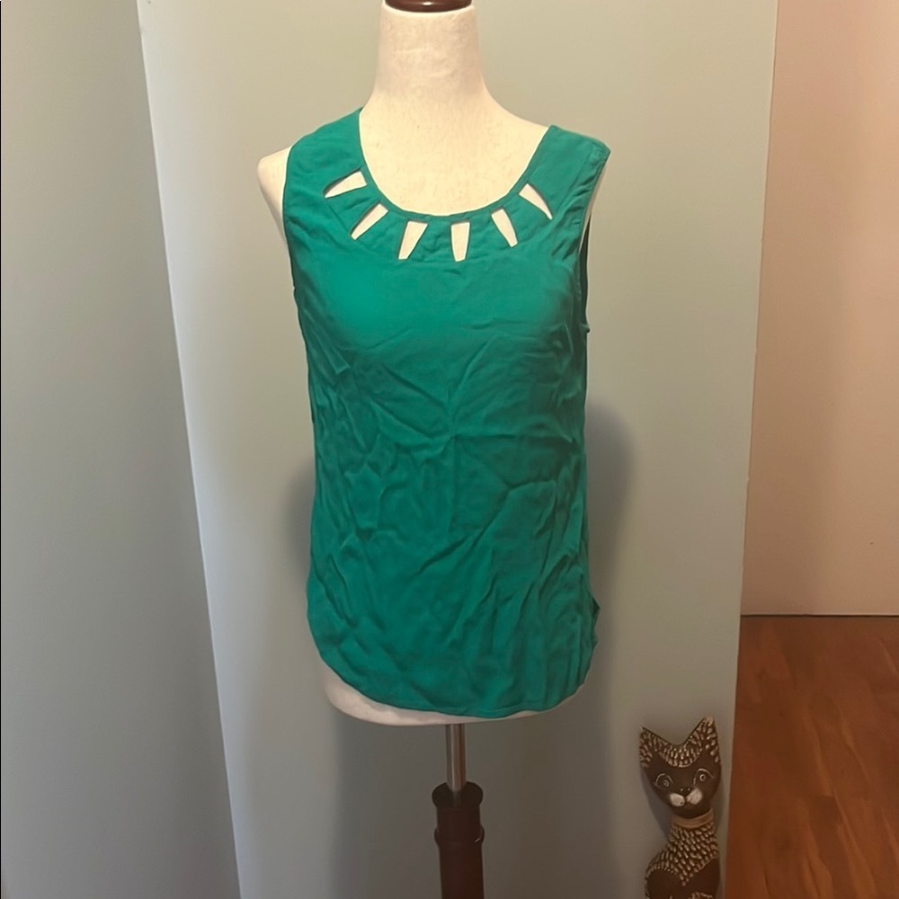 Skies are Blue Green Sleeveless Women's Top
